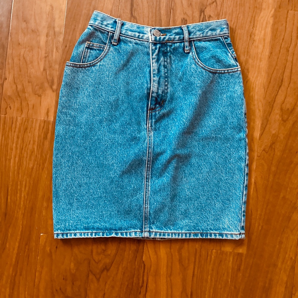 Authentic vintage guess jean skirt
